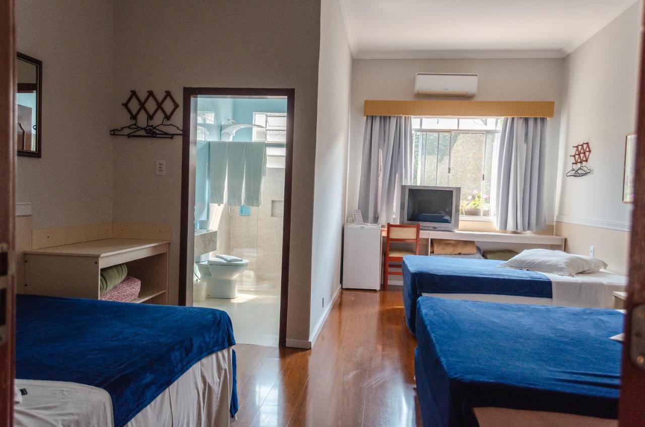 קסטרו Central Palace Hotel מראה חיצוני תמונה